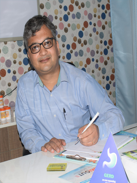 Doctor Vipul Kandwal, Gastro Surgeon, dehradun